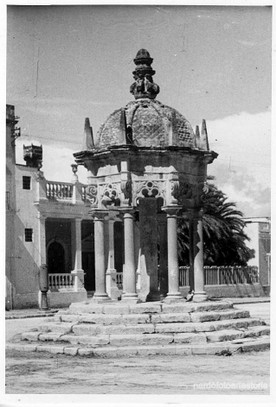 04 - Nardò - Tempietto Piazza Osanna anni 1920.jpg