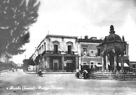 15 - Nardò - Piazza Osanna - Cartolina Illustrata.jpg