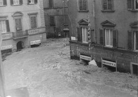 07.Alluvione a Firenze - 4 Novembre 1966.jpg